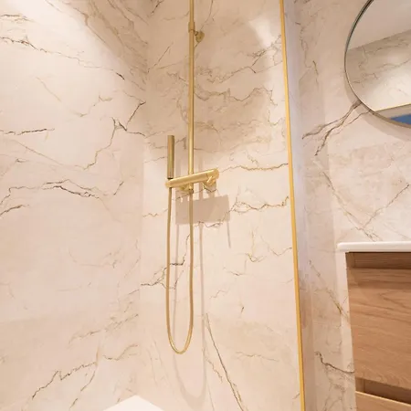 Apartment Stylish Flat Marais Paris